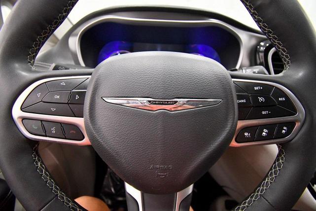 Photo of 2022 Ceramic Gray Clearcoat Chrysler Pacifica Hybrid