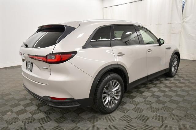 Photo of 2024 Platinum Quartz Mazda CX-90