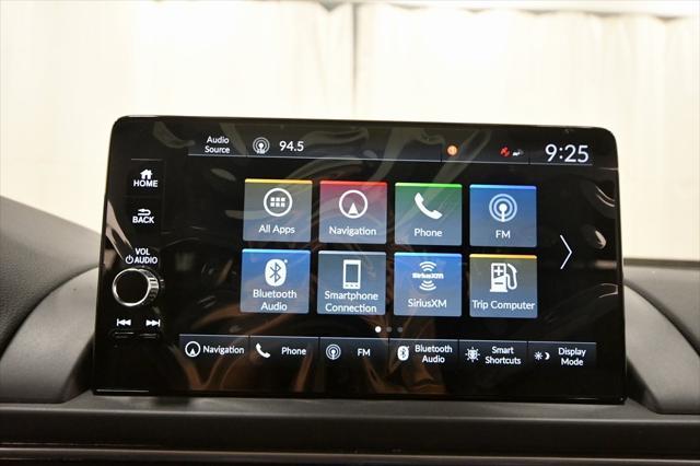 Photo of 2025 Platinum White Pearl Honda Pilot