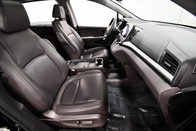 Photo of 2018 Black Honda Odyssey