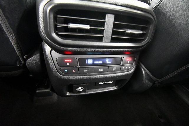 Photo of 2023 Modern Steel Metallic Honda Pilot