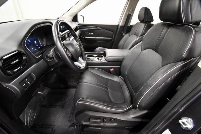 Photo of 2023 Modern Steel Metallic Honda Pilot