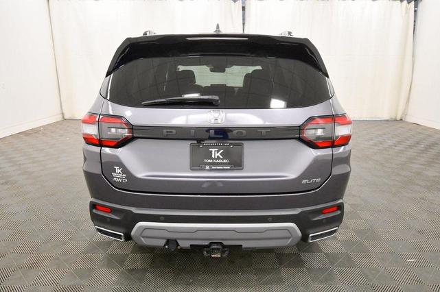 Photo of 2023 Modern Steel Metallic Honda Pilot