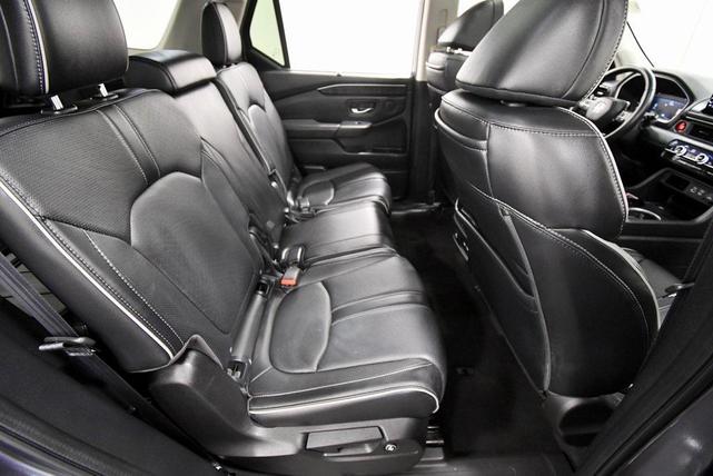 Photo of 2023 Modern Steel Metallic Honda Pilot