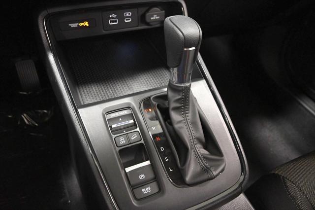 Photo of 2026 Platinum White Pearl Honda CR-V