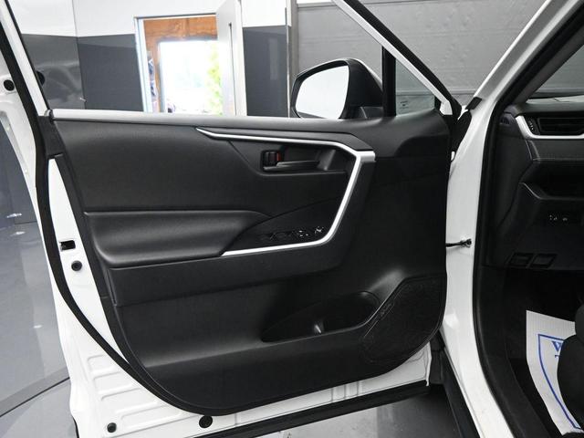 Photo of 2024 Ice Toyota RAV4