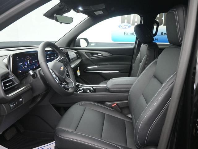 Photo of 2026 Mosaic Black Metallic Chevrolet Traverse