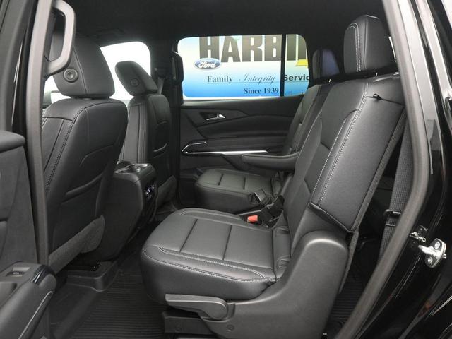 Photo of 2026 Mosaic Black Metallic Chevrolet Traverse