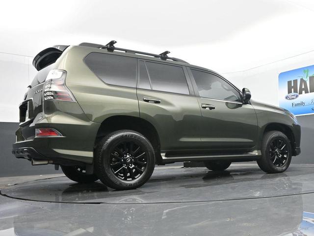 Photo of 2023 Nori Green Pearl Lexus GX 460