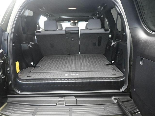 Photo of 2023 Nori Green Pearl Lexus GX 460