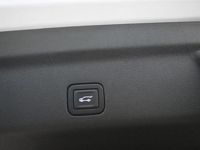 Photo of 2024 Iridescent Pearl Tricoat Chevrolet Tahoe
