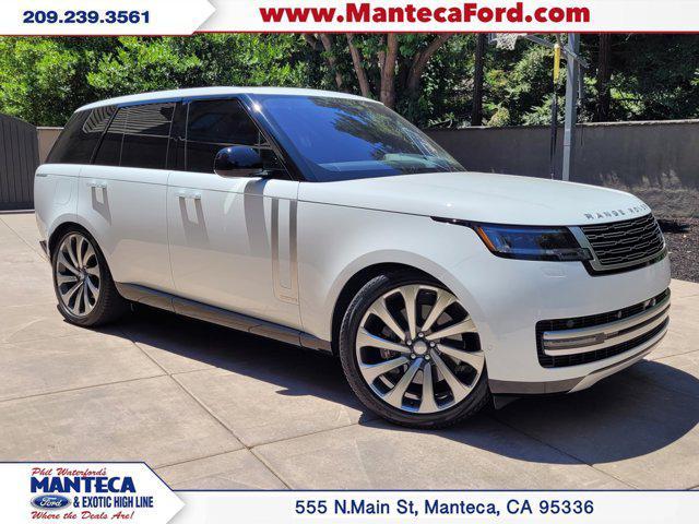 Photo of 2023 Fuji White Land Rover Range Rover