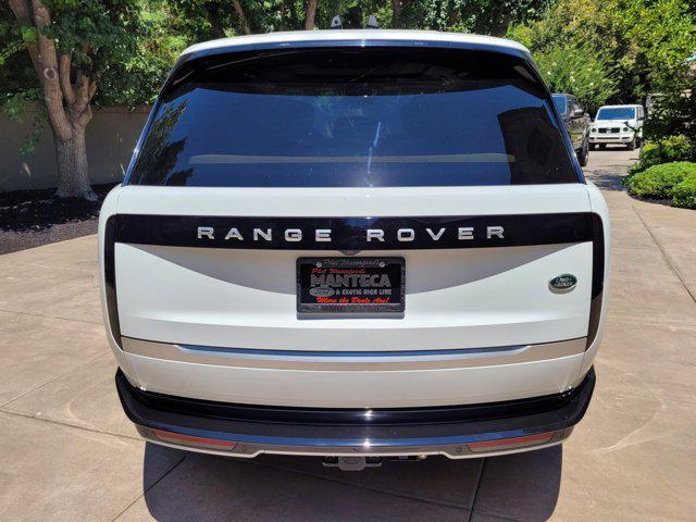 Photo of 2023 Fuji White Land Rover Range Rover