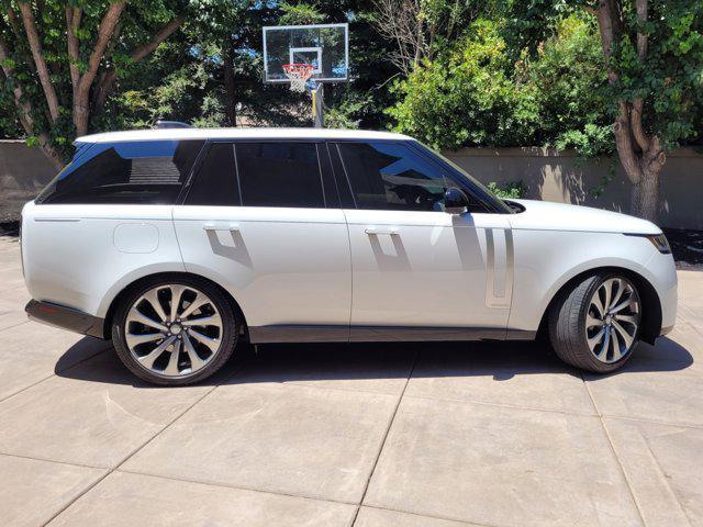 Photo of 2023 Fuji White Land Rover Range Rover