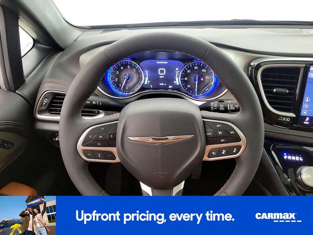 Photo of 2024 Silver Chrysler Pacifica