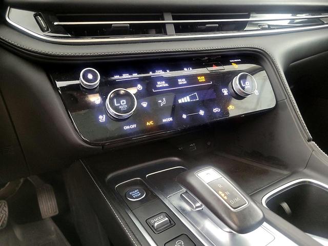 Photo of 2023 Blue INFINITI QX60