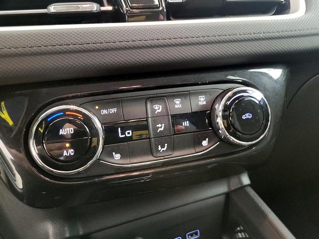 Photo of 2025 White Chevrolet Trailblazer