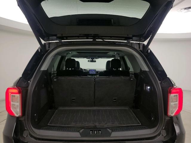 Photo of 2021 Black Ford Explorer