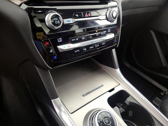 Photo of 2021 Black Ford Explorer