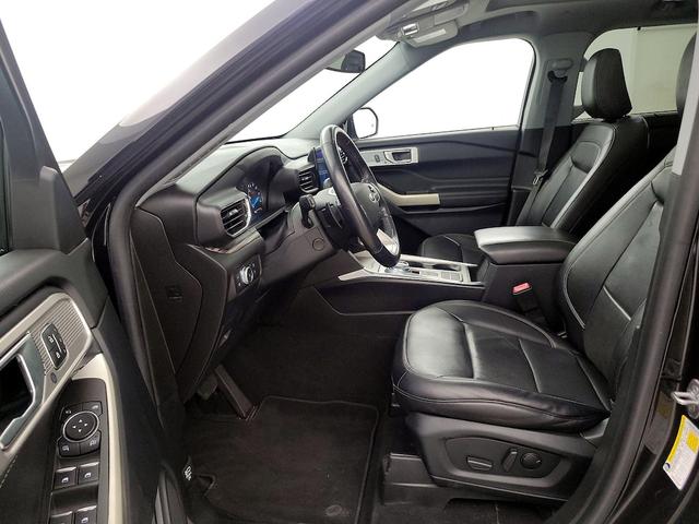 Photo of 2021 Black Ford Explorer