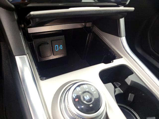 Photo of 2021 Black Ford Explorer