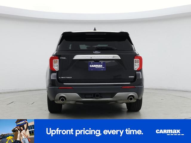 Photo of 2021 Black Ford Explorer