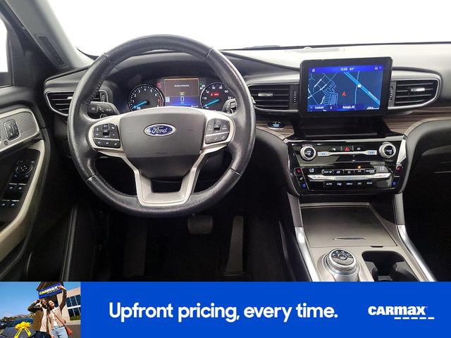 Photo of 2021 Black Ford Explorer