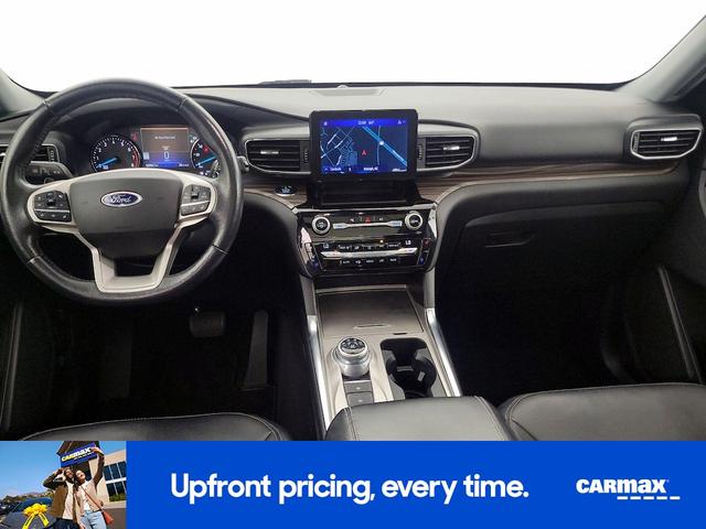 Photo of 2021 Black Ford Explorer
