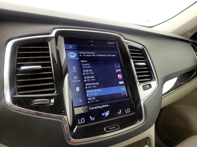 Photo of 2017 Silver Volvo XC90