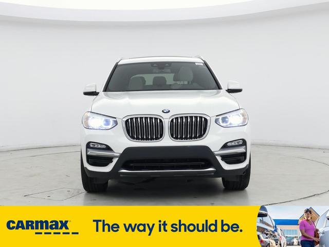 Photo of 2018 White BMW X3