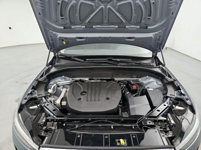 Photo of 2023 Blue Volvo XC60