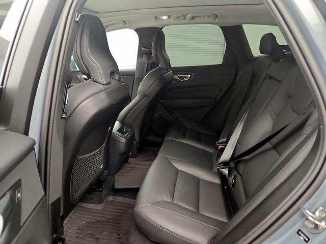 Photo of 2023 Blue Volvo XC60