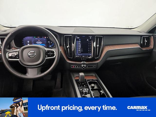 Photo of 2023 Blue Volvo XC60