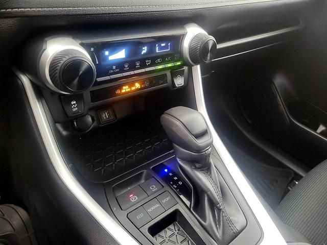 Photo of 2024 Gray Toyota RAV4