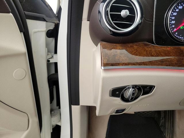 Photo of 2017 White Mercedes-Benz E-Class