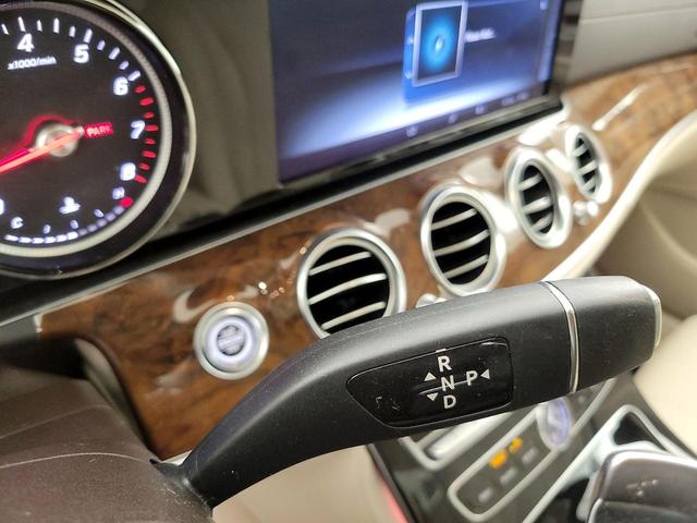 Photo of 2017 White Mercedes-Benz E-Class