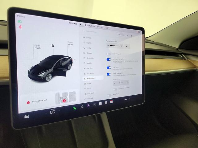 Photo of 2021 Black Tesla Model 3