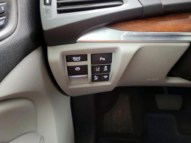 Photo of 2018 Gray Acura MDX