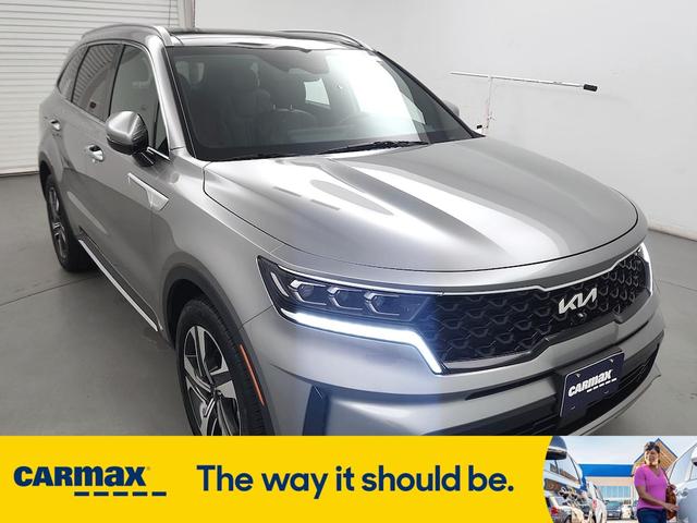 Photo of 2023 Gray Kia Sorento Plug-In Hybrid