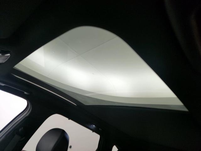 Photo of 2023 Gray Kia Sorento Plug-In Hybrid