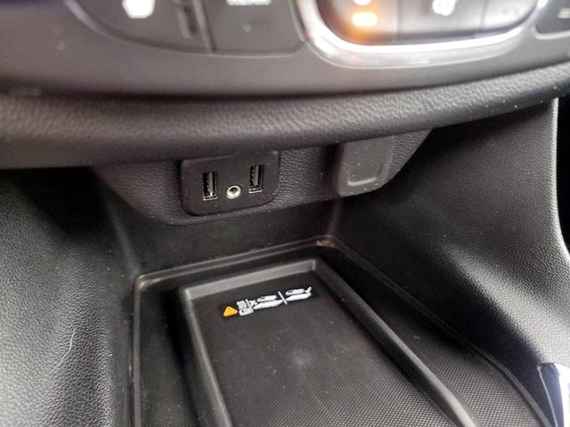 Photo of 2022 Blue Chevrolet Traverse