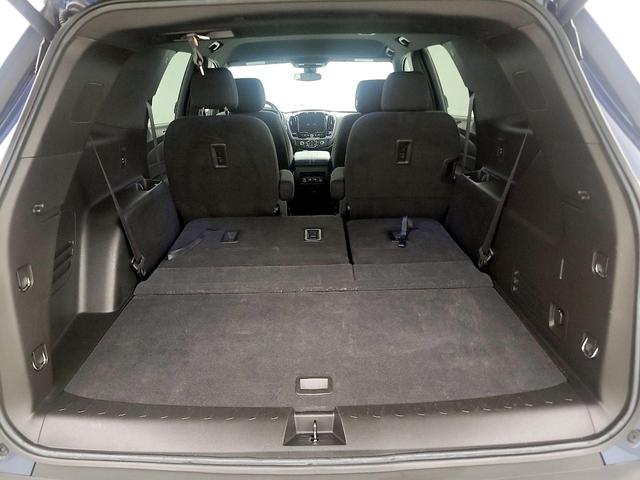 Photo of 2022 Blue Chevrolet Traverse