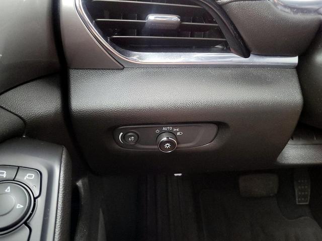 Photo of 2022 Blue Chevrolet Traverse