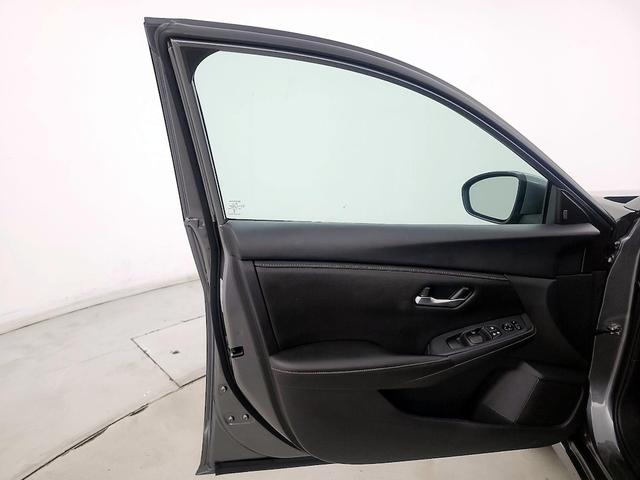Photo of 2024 Gray Nissan Sentra