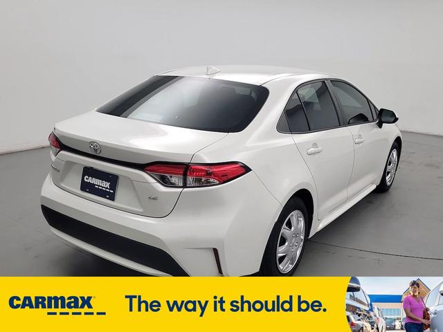 Photo of 2020 White Toyota Corolla