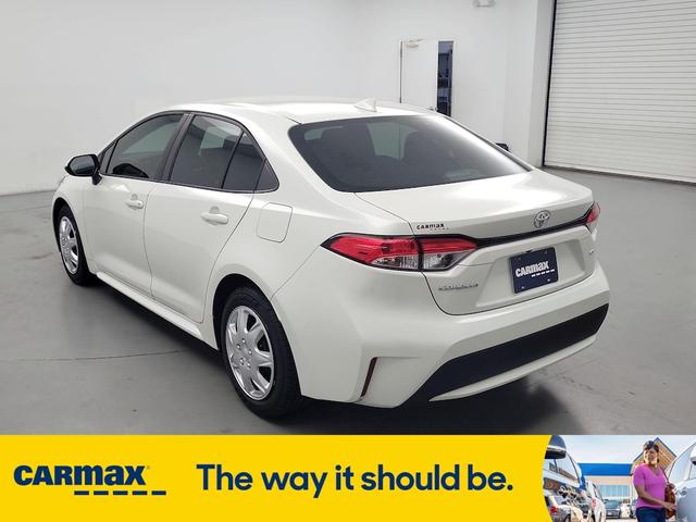 Photo of 2020 White Toyota Corolla