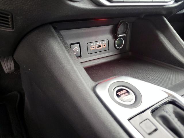 Photo of 2024 Gray Nissan Sentra
