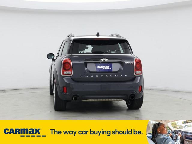 Photo of 2017 Gray MINI Countryman