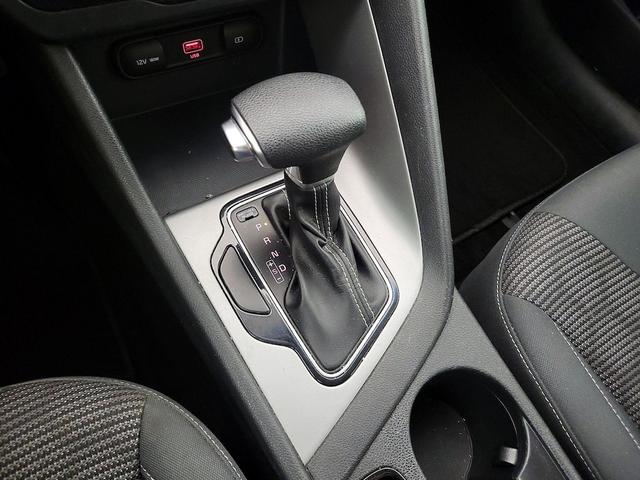 Photo of 2020 White Kia Niro