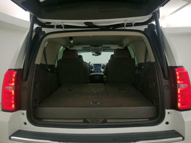 Photo of 2015 White Chevrolet Tahoe
